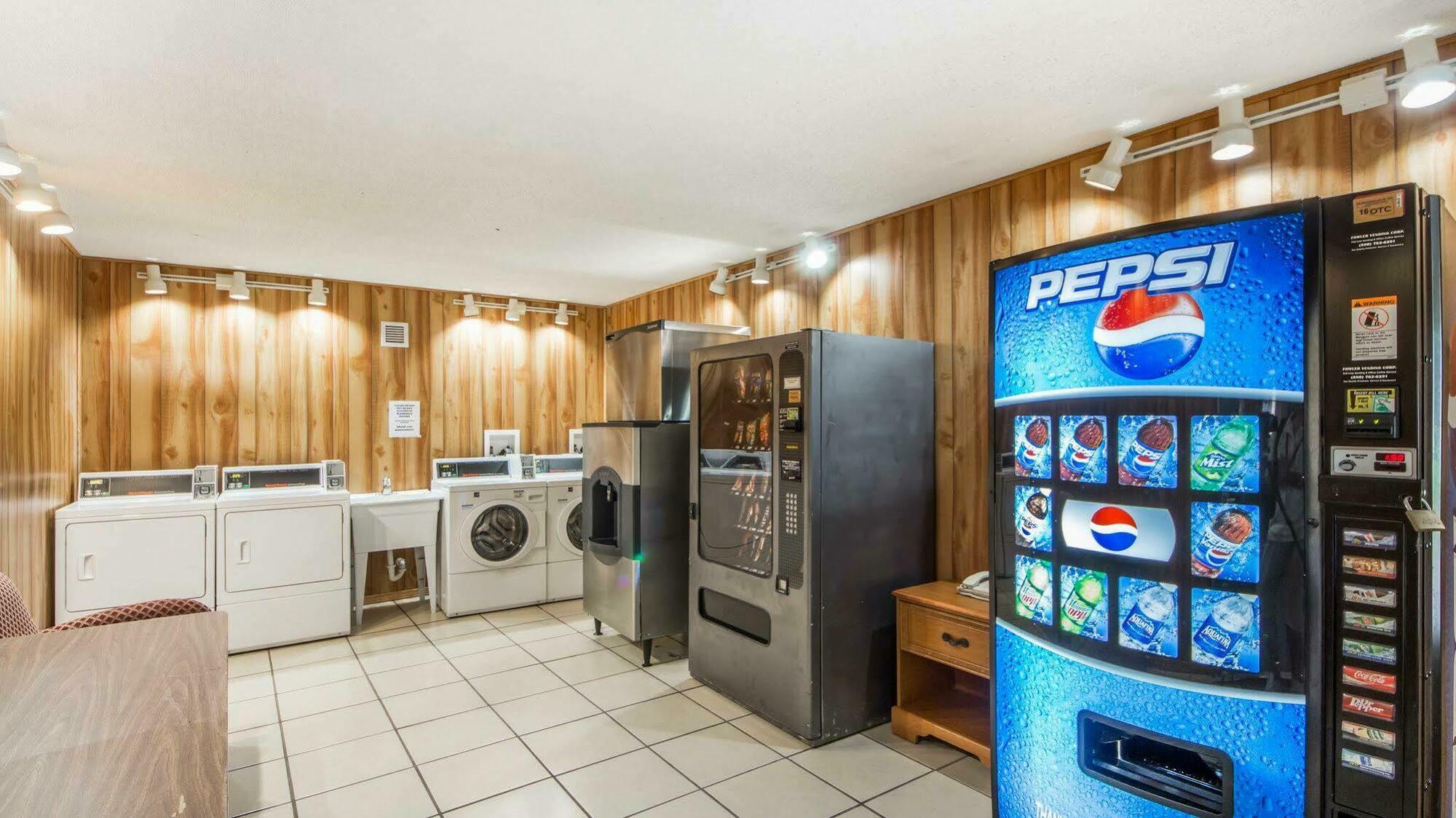 Quality Inn Ponca City Route 77 Eksteriør bilde